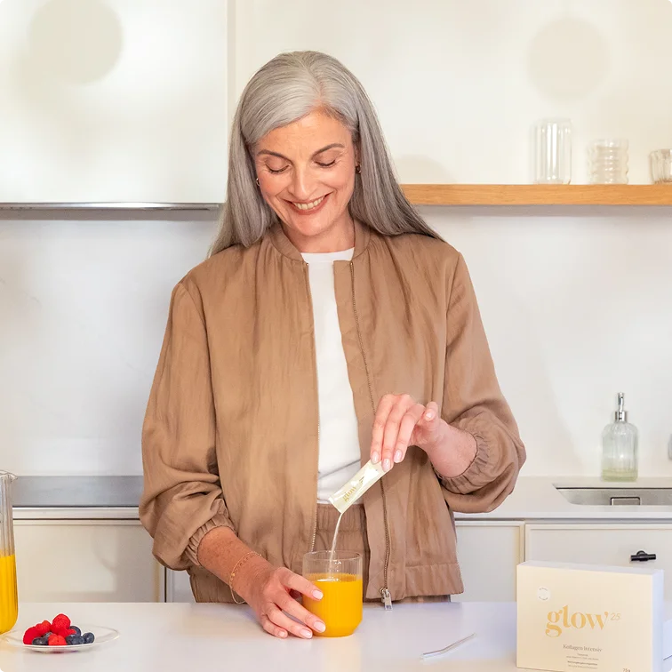 2,5 g Pulver in kaltes Wasser, Saft oder Smoothie geben & umrühren